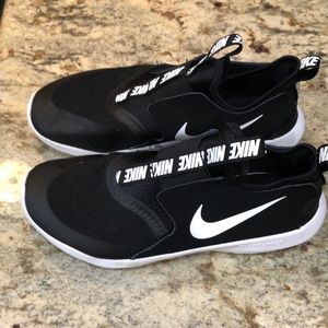 Black/White Nike Slip on Sneakers - Size 6Y